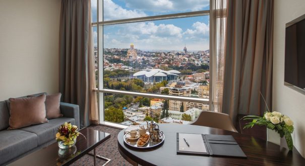 هتل بیلتمور تفلیس (Biltmore Hotel Tbilisi)