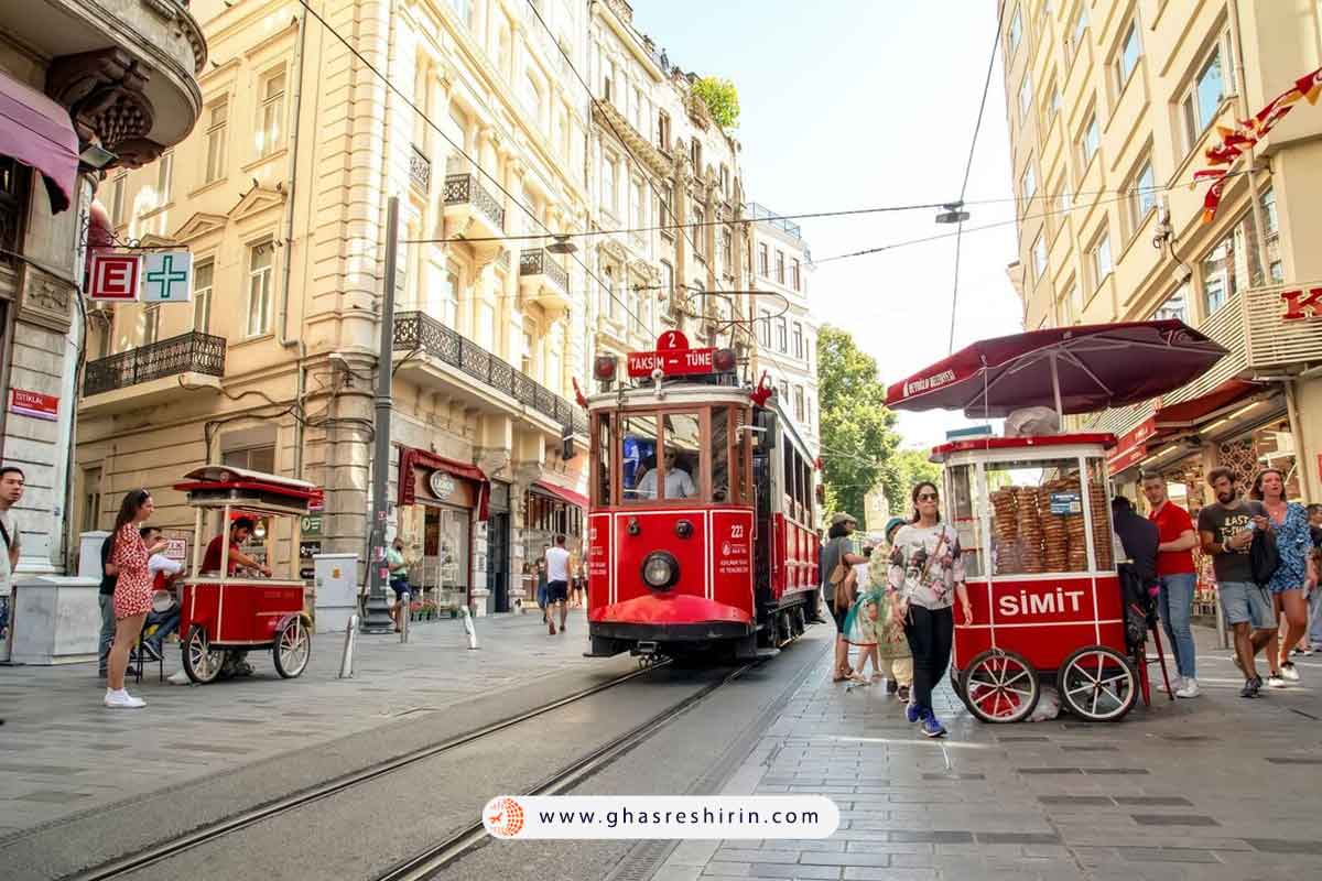 خیابان استقلال (istiklal caddesi)