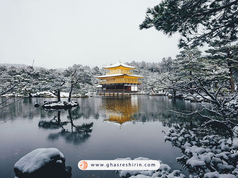 گردش در معابد و زیارتگاه‌ ها