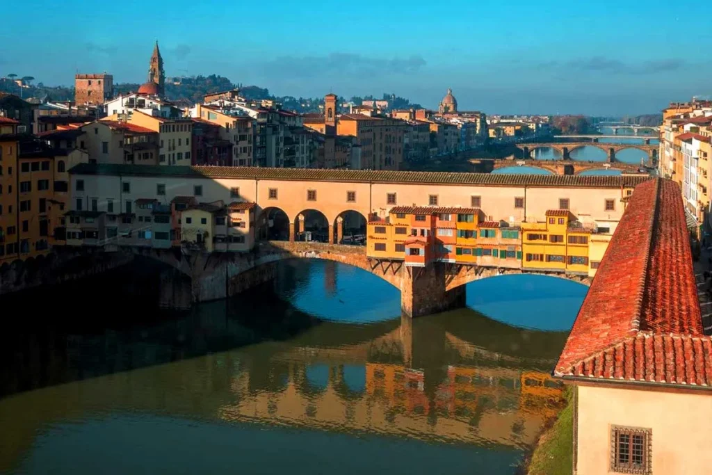 The corridor connects Palazzo Vecchio to Palazzo Pitti via the Uffizi Galleries and the Ponte Vecchio