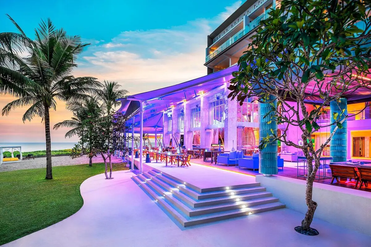 هتل دبلیو بالی (W Bali Hotel) هتل دبلیو بالی (W Bali Hotel)