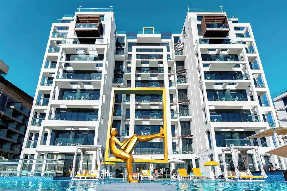 هتل سی سنترال پالم دبی (C Central Hotel and Resort The Palm)