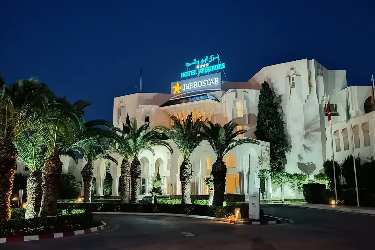 هتل ایبرواستار ویوز آوروس حمامات (Iberostar Waves Averroes)