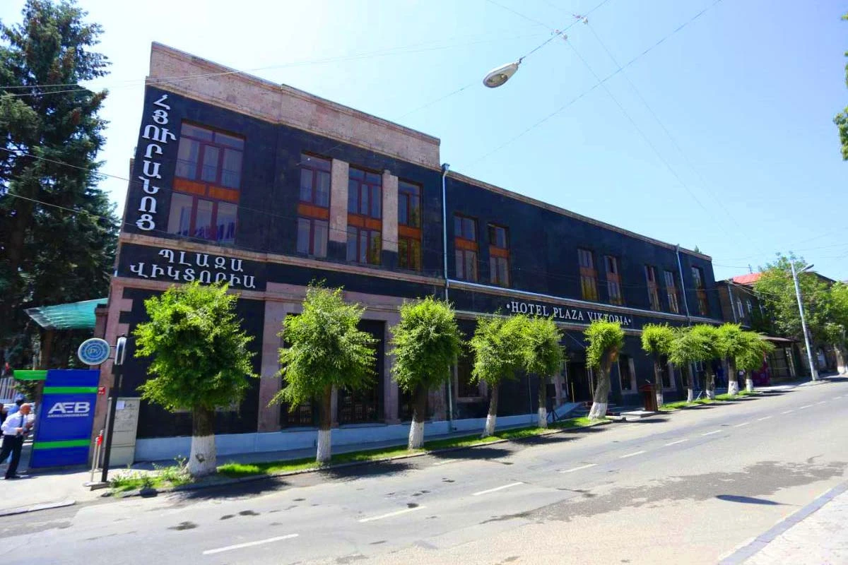 هتل پلازا ویکتوریا ایروان (Hotel Plaza Viktoria) هتل پلازا ویکتوریا ایروان (Hotel Plaza Viktoria)
